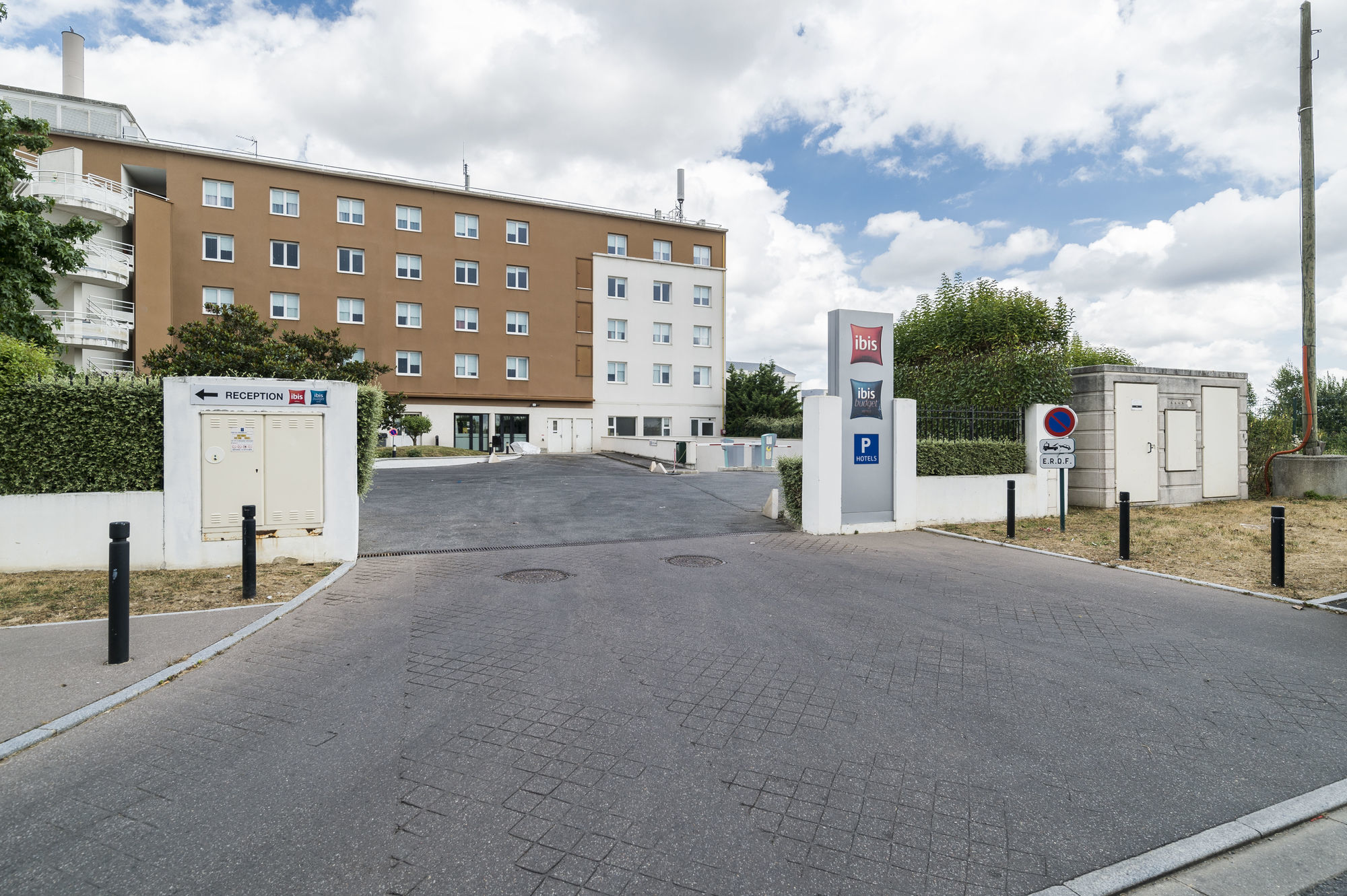 Hotel Ibis Budget Marne La Vallee Val D'Europe Montévrain Exterior foto