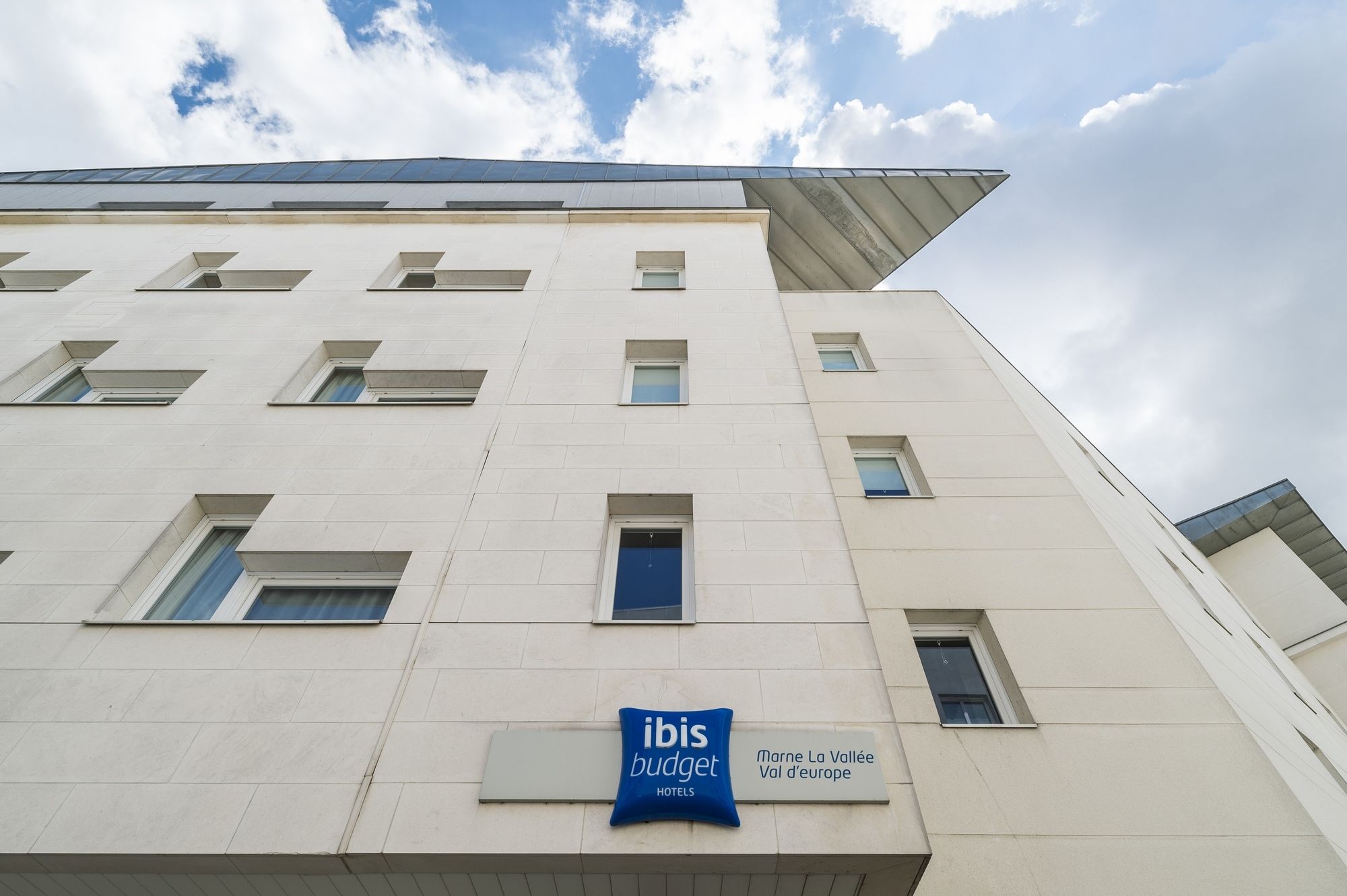 Hotel Ibis Budget Marne La Vallee Val D'Europe Montévrain Exterior foto